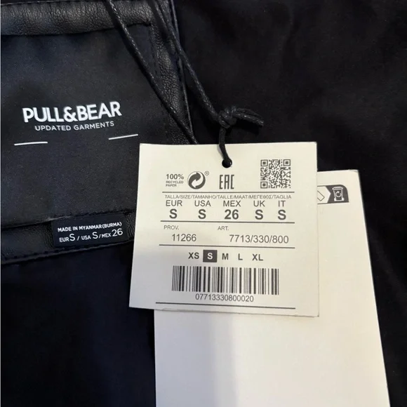 Pull&Bear Black Puffer Jacket - Picture 5 of 5